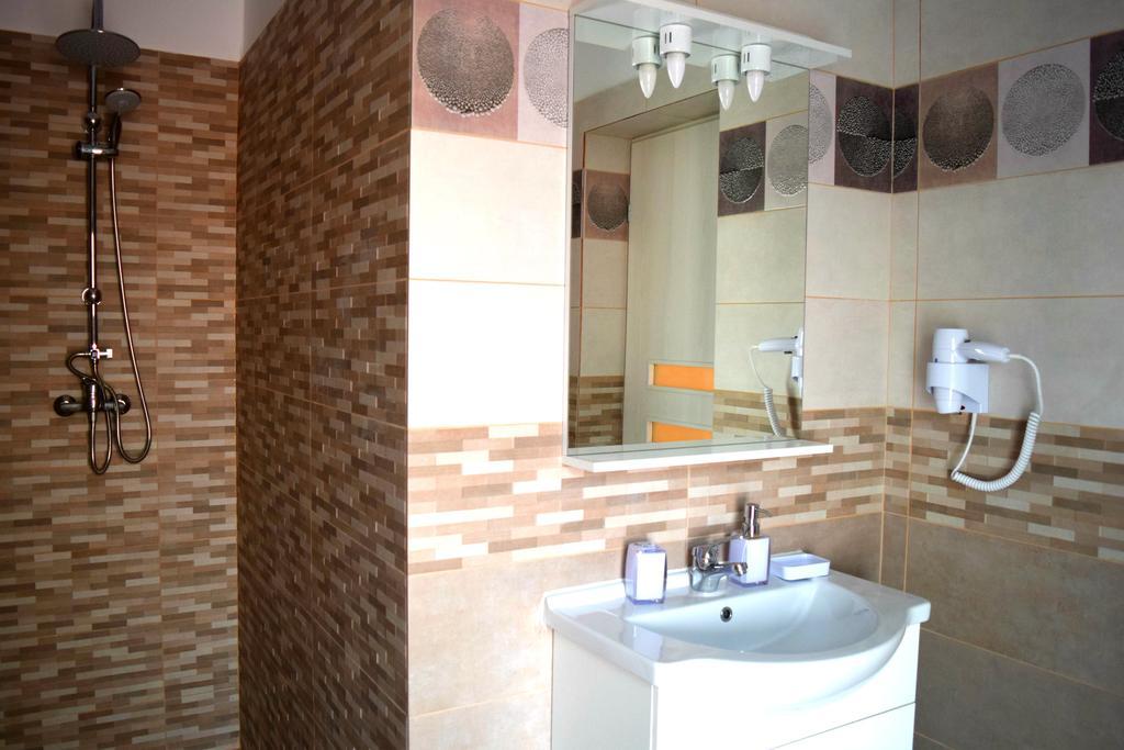 Apartament Liliac บูคาเรสต์ ภายนอก รูปภาพ